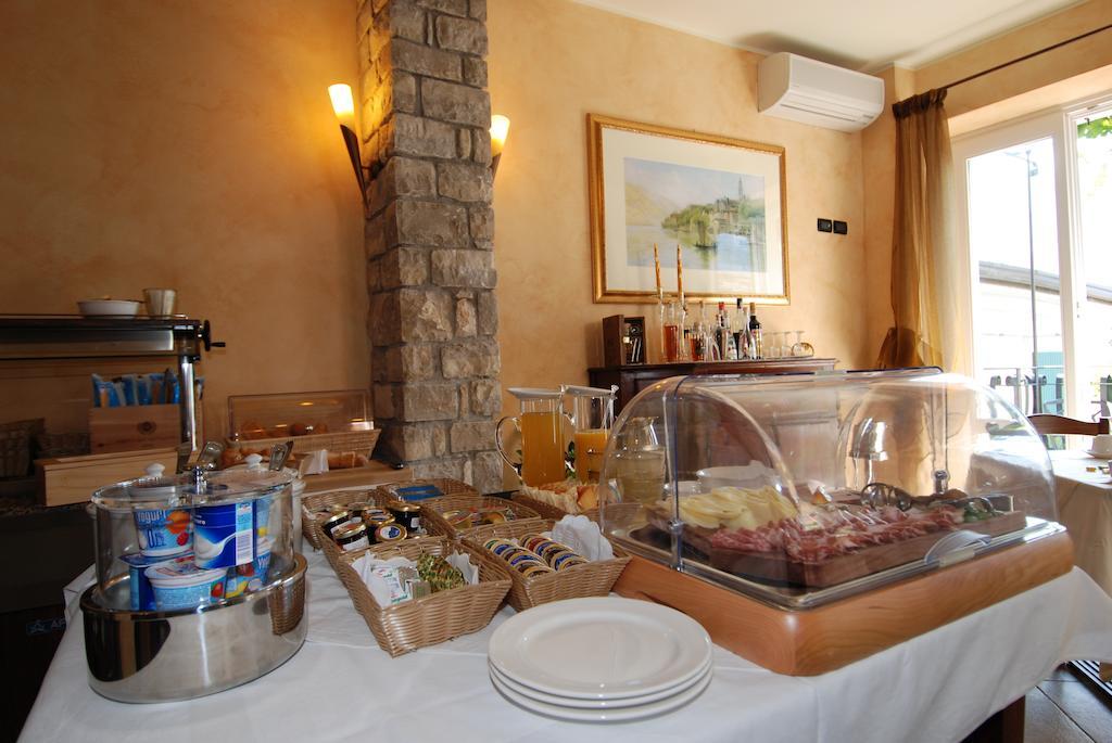 Albergo Ristorante Montebaldo Limone sul Garda Exterior photo